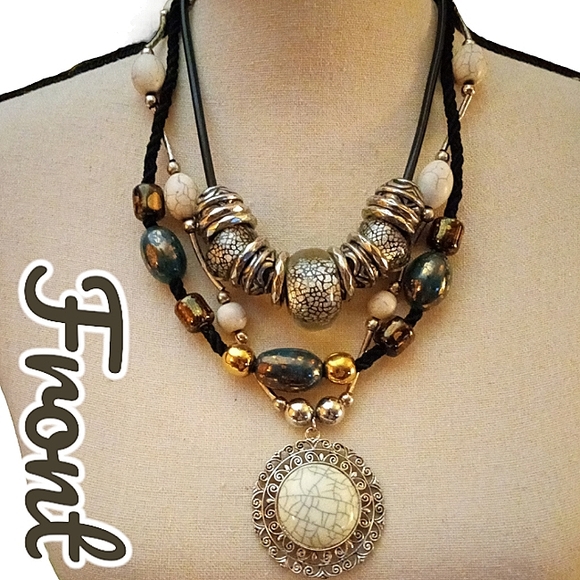 3 Retro 90s Chunky Acrylic Necklaces - Picture 2 of 8